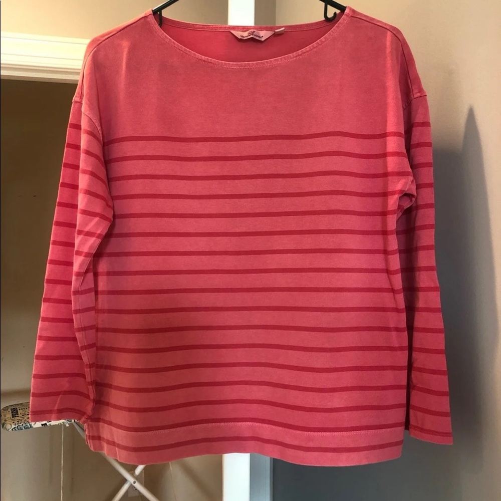Vineyard vines top